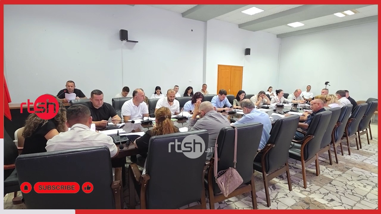 Këshilli Bashkiak i Matit miraton shkrirjen e Bashkisë Klos, 14 vota pro bashkimit