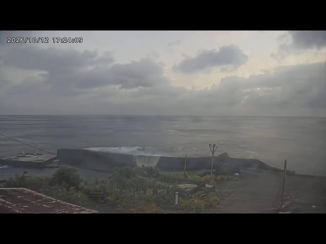 八丈島・藍ヶ江港