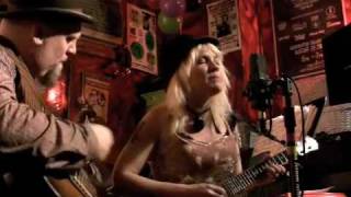 &quot;Me And My Chauffeur&quot; East River String Band Memphis Minnie