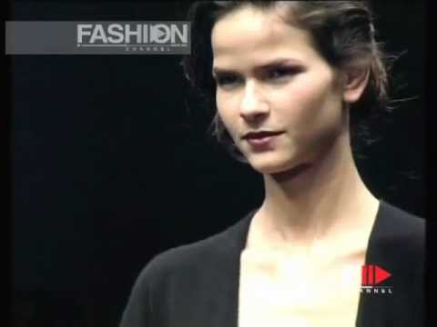 "Krizia" Autumn Winter 2001 2002 Milano 4 of 4 pret a porter by FashionChannel.mov