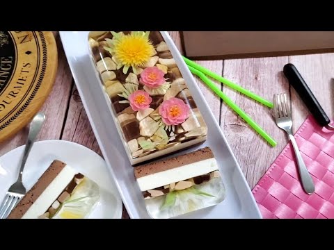 Jelly Cake With Cocoa And Cream Pebbles - Gelatin Art