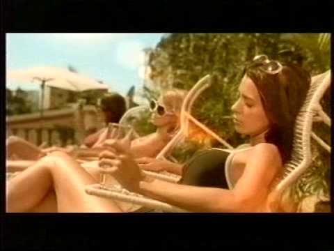 Schweppes TV Spot: Tonica Tennis (Aired in Spain in 2003)