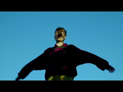 Alexander Moto - Voeten in de Klei (Prod. Soulitude) (OFFICIAL VIDEO)