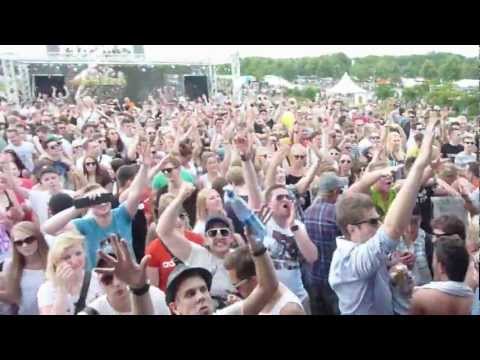 2 Elements @ Ruhr In Love 2012 - Virtual Nights Floor - Avicii ft. Kravitz - Superlover.MOV