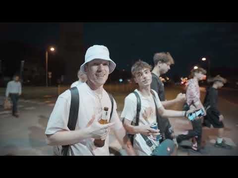 nerink - DALEKO OD KOMERCJI (@OskarPiechockii )