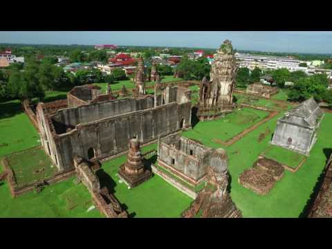 Wat Phra Sri Rattana Mahatat Inglês