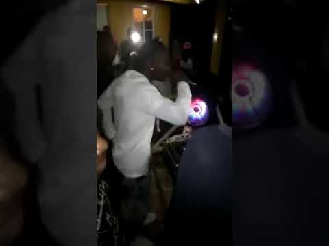 Strika live Lantan boss