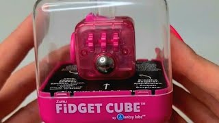 #shorts opening a Zuru Fidget Cube #fidgetcube
