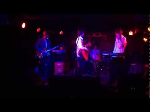 THE BIRTHS, live at Be Cool (II)