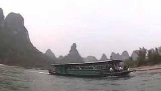 preview picture of video 'Cruise on the Lijang River, China'