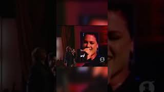 P!nk and Steven Tyler performing ‘Misery’ back in 2002