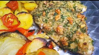 בקלי קלות- דגים בעשבי תיבול (ליהי קרויץ - מטבח בקלי קלות) - התמונה מוצגת ישירות מתוך אתר האינטרנט יוטיוב. זכויות היוצרים בתמונה שייכות ליוצרה. קישור קרדיט למקור התוכן נמצא בתוך דף הסרטון