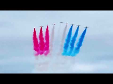 Royal band plays YMCA for President Trump