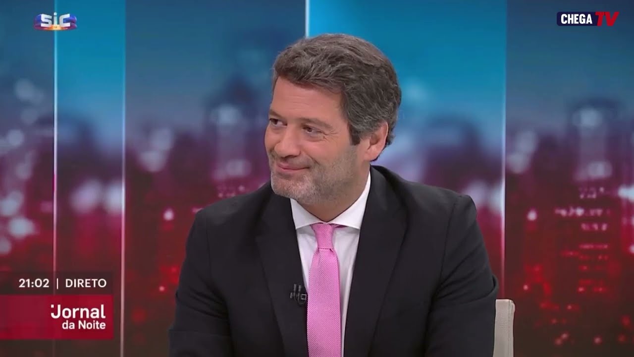 “Façam os acordos que quiserem, um dia vão esbarrar com a vontade do povo!”