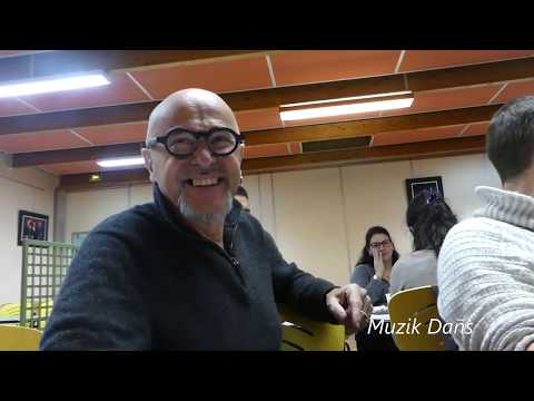 Mélodie "Le 31 du mois d'avril" chanté par Yann-Fañch Kemener