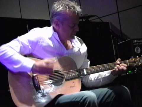 Tommy Emmanuel - The Man With The Green Thumb, 2009.