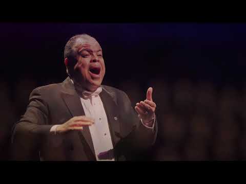 Experience the St. Olaf Choir Live!