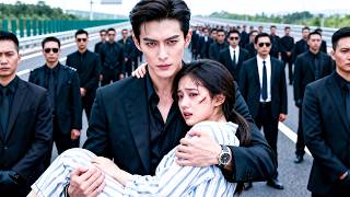 總裁路邊救下的臉上有疤的女孩，竟是自己苦苦尋找10年的人，立刻帶回家不再讓她受任何委屈！#短劇