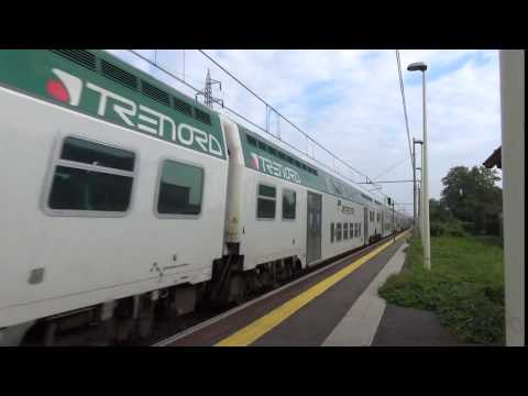 REGIONALE VELOCE DI TRENORD IN TRANSITO A CASALPUSTERLENGO. (LO) 8 - 10 - 2016
