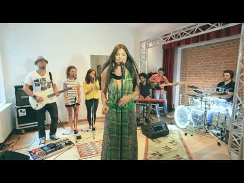 Paula Seling & Band - Clopote albe, clopote negre [Live]