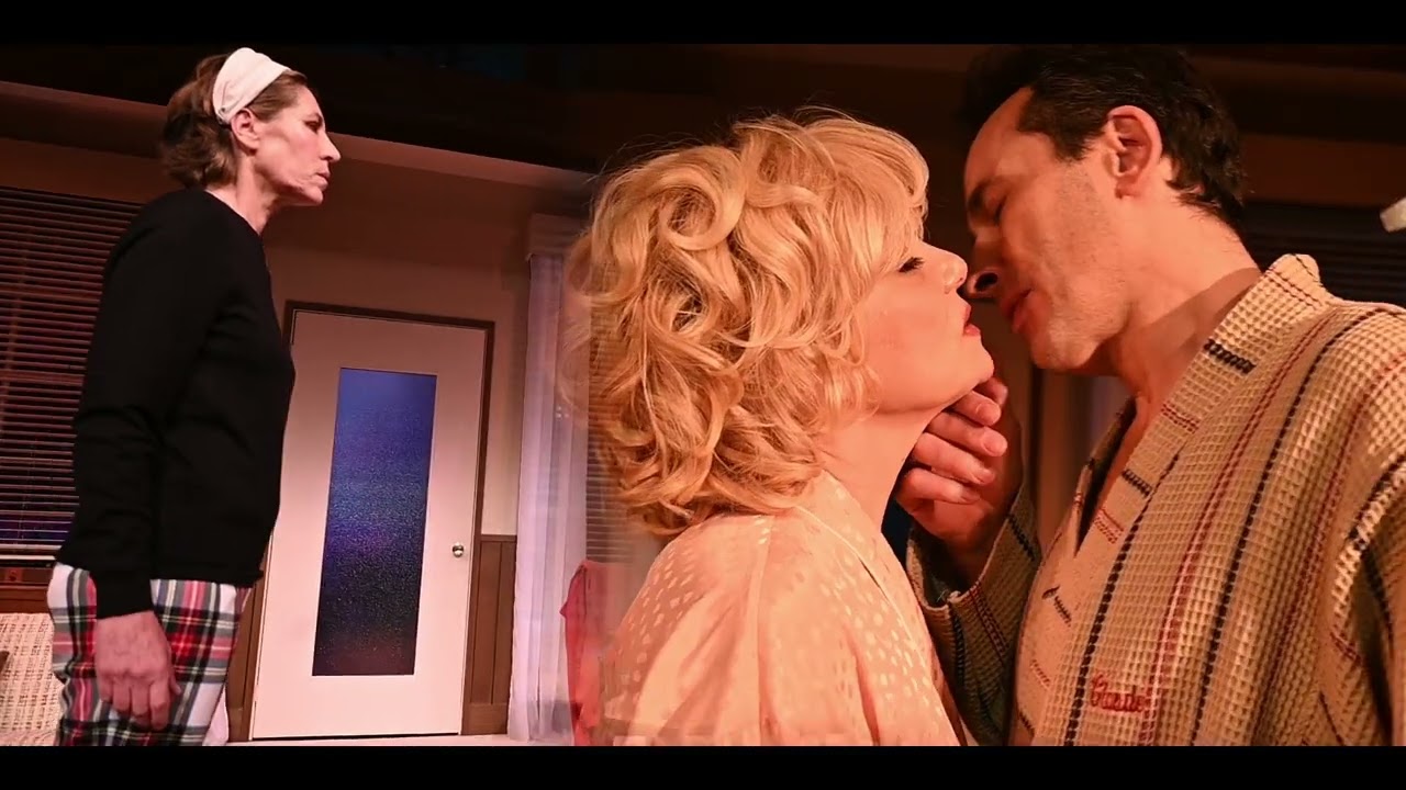 Miniature de la vidéo BUNGALOW 21 - Théâtre de la Madeleine - Bande annonce du film Bungalow 21