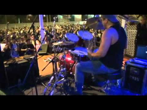Clipe Taryn Rock in Rio 2011, solo  de bateria Claudio Infante na Pearl Reference