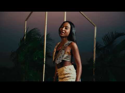 HELIO BAIANO, MISS TCHAMBA, SOFIA CARVALHO, SPÎKE - TITIRI TITI (PROJECTO BLESS)