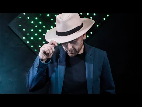 Caer Con Flores - Mariano Bermudez