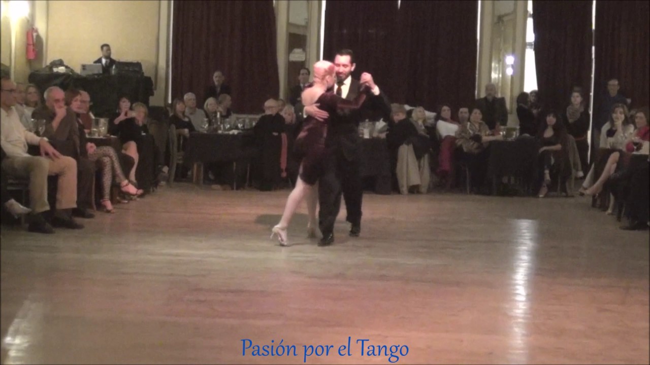 CAROLINA COUTO y EMANUEL LEDESMA Bailando el Vals MASCARITA en YIRA YIRA MILONGA