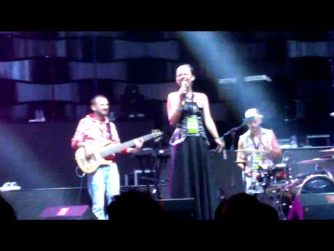 BOBO & THE GANG feat. MEY LOLAS - Candy Bar - LIVE @ Arena Armeec