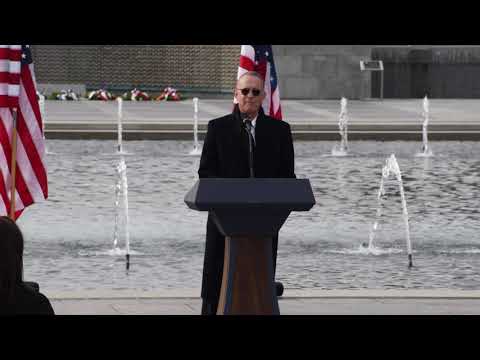 Tom Hanks speaks at memorial for Bob Dole