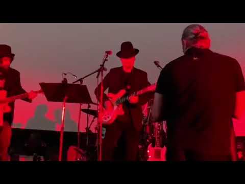 Roger McGuinn and the Echo in The Canyon Band "My Back Pages" at The Cinerama Dome 2019
