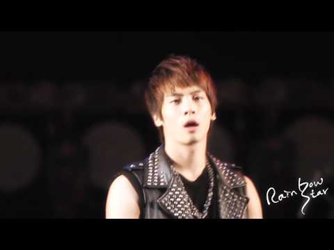 110804 SHINee Sexy JongHyun Cut (2) @ World Percussion Festival