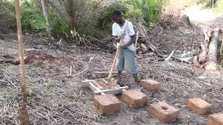 preview picture of video 'Cusuna Honduras Fabrication de block'