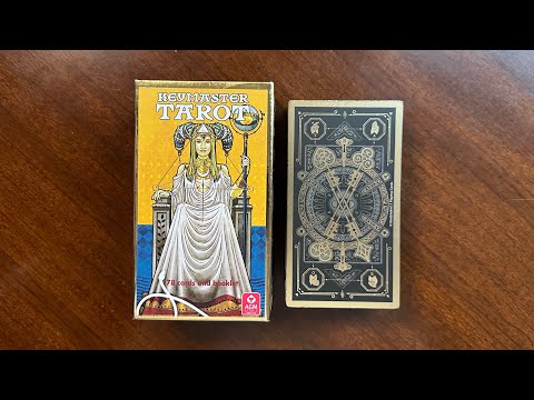 Honest Tarot Deck Review - KeyMaster Tarot by Lorenzo Gaggiotti