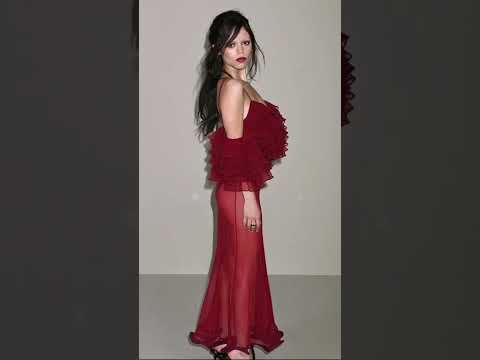 Jenna Ortega for the Givenchy fashion show (2)- October 3rd 2025, Paris #JennaOrtega #ThankYouJenna