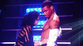 Fan kisses Trey Songz chest on Anticipation 2our at Oakland Paramount Theatre.1/2  [HD]