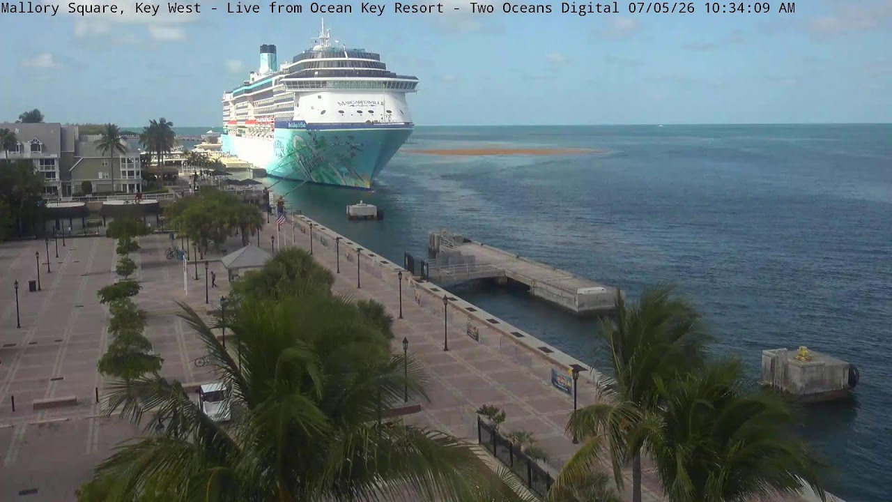 Live webcam view of Mallory Square 4K Waterfront View