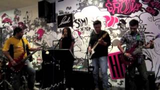 Various Xcapes Hallowed be thy name (iron maiden cover) Singapore
