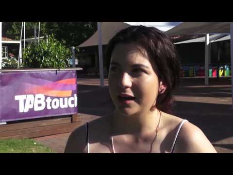 Jerry Noske rides Man Booker in the G1 TABtouch Kingston Town Classic