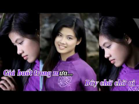 Thể hiện bởi Thúy Huyền