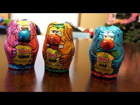 Opening Yowie chocolate surprise egg creatures!