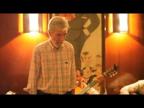 Ensaios, Daniel Gouveia, "Fado Vestido Azul"