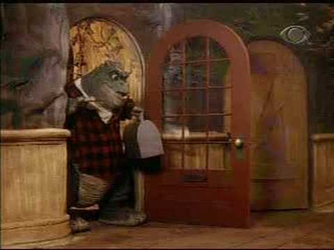 Familia Dinossauros-Dino E Sua Irmã-Parte 1