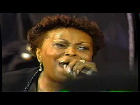 Dorothy Norwood - Shake the Devil Off