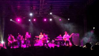 Calexico - Alone again or (Live)