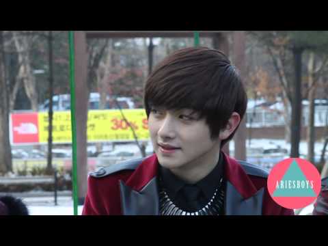[FANCAM]121223 C-CLOWN RAY JUN After Inkigayo event