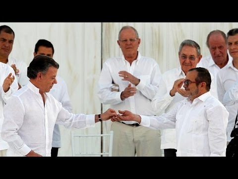 Colombie : signature de l'accord de paix entre les FARC et le gouvernement
