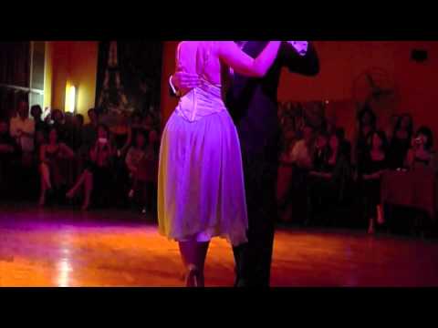  Cristina Sosa  and  Daniel Nacucchio  are  dancing  to  the  tango  "  Nido Gaucho  "