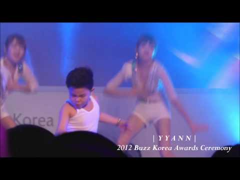 2012 Buzz Awards Ceremony - Gangnam Style (Little PSY)